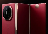 余承东交付首批华为三折叠 事件始末2024最新消息