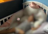 天降烟头到熟睡孩子床上 床单被烧焦 究竟是怎么回事？