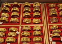 黄金大跌有人砸60多万抄底 黄金价格2024最新消息