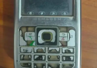 男子求助如何打开亡父遗留14年手机 为什么引热议？