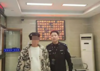 贷款养的网络女友竟是彪形大汉 画面曝光简直不忍直视