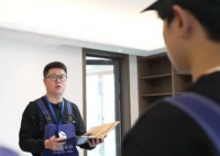 年轻人在成都做保洁 月入八九千 真的有这么高吗？