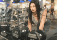 秦雪个人资料简介 击剑冠军秦雪转型女网红被指擦边2024最新消息