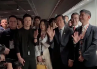 马龙签不完根本签不完 为什么这么火什么原因？