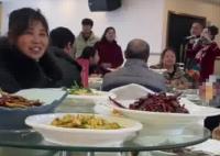 00后新人办三无婚礼 新娘发言25秒 事件始末2025最新消息