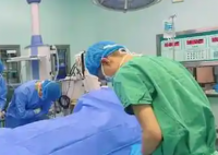 男子昏迷2年妻子寸步不离照顾 原因竟是这样太无奈了