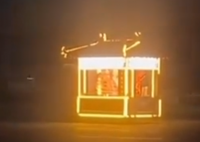 男子散光眼将糖葫芦摊认成棺材起灵 真相简直太恐怖了