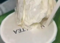 茉莉奶白被曝喝出完整塑料袋 到底是不是真的？