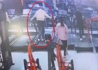 女子穿高跟鞋跑步摔伤起诉健身房 这也太无语了