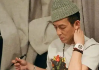 陈冠希经纪人回应飞机争执 为什么引争议？