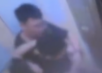 长沙一醉酒男子电梯内撕扯女孩头发 究竟是怎么回事？