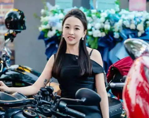 保时捷女销冠又成销冠:半年卖近百台 到底是怎么做到的？