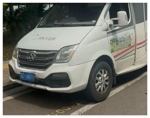 女子租房车出游车子连出故障 原因竟是这样太崩溃了