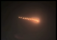 山东河北现串珠型不明发光飞行物 背后真相实在让人惊愕